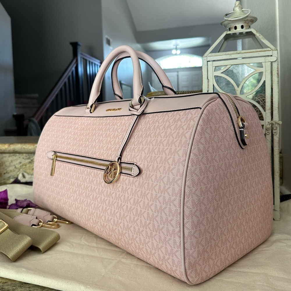 New Michael Kors Jet Set Travel Extra-Large Signature Logo Duffel Bag - Picture 9 of 11